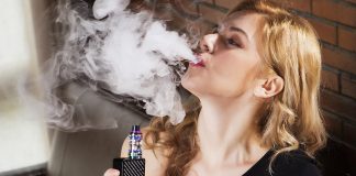 L’Oms boccia le sigarette elettroniche